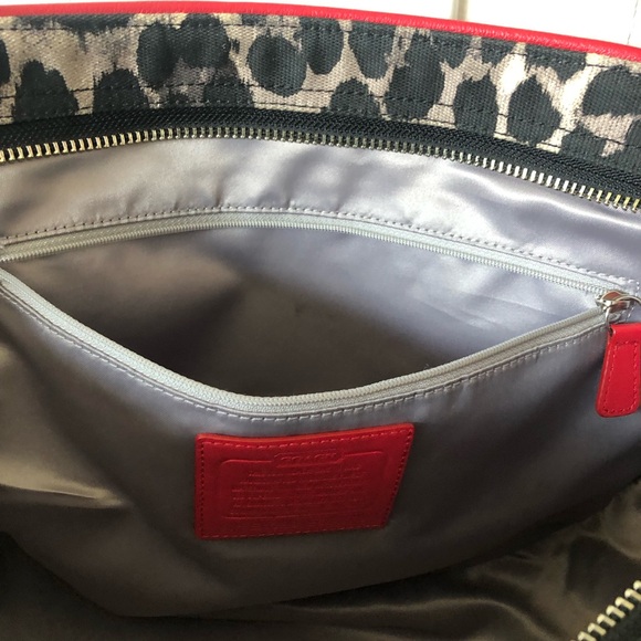 COACH OCELOT LEOPARD CARRIE PARK TOTEBAG - Picture 11 of 16